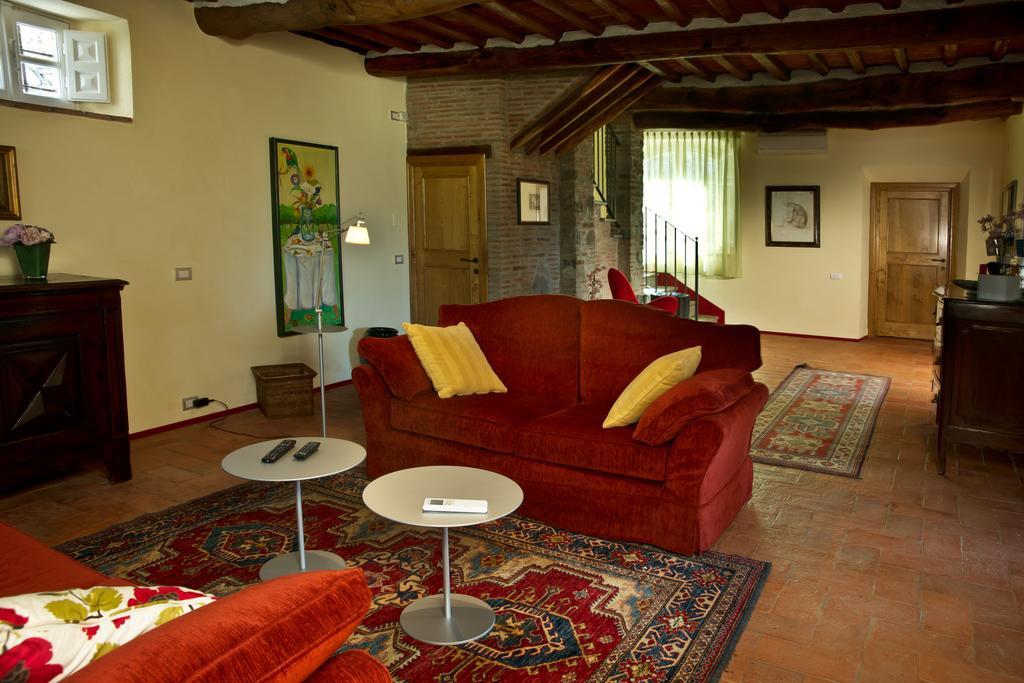 Suite Accommodation Lucca Exterior foto